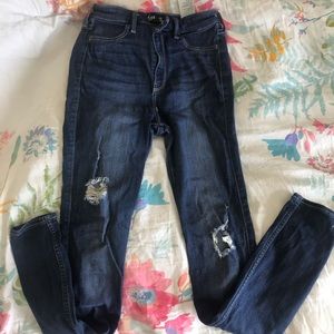 cute high waisted  hollister skinny jeans!